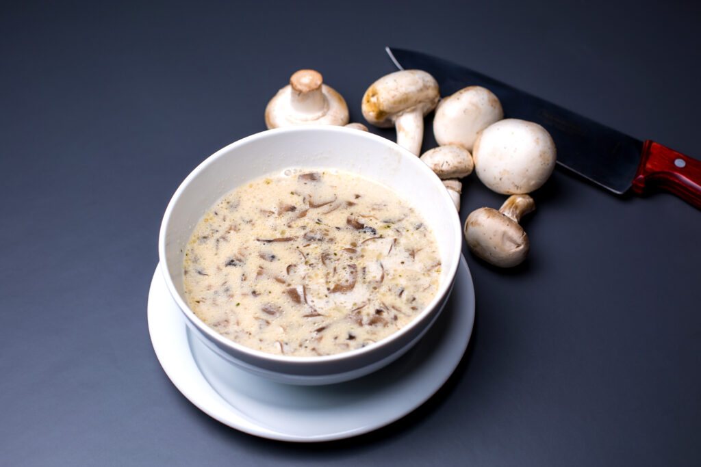 sopa de quinoa con champiñones